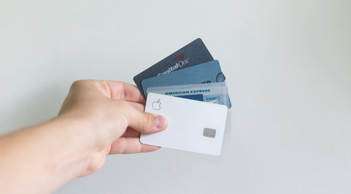 The Best Credit Cards for Freelancers: Manage Cash Flow and Earn Rewards